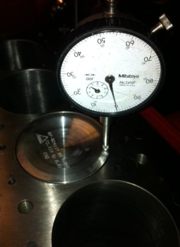 DTI showing block to piston crown measurement